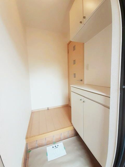 クレッシェの玄関写真