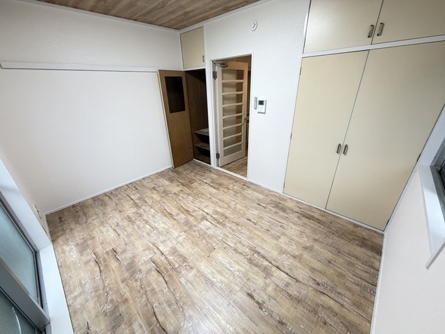 居室・リビング　別号室の写真