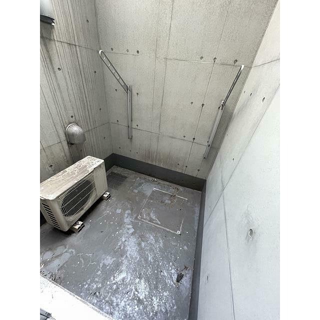 バルコニー　※同仕様写真