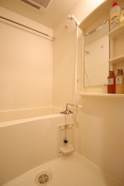 バス・シャワールーム　※別室の参考写真の為、現況優先です。