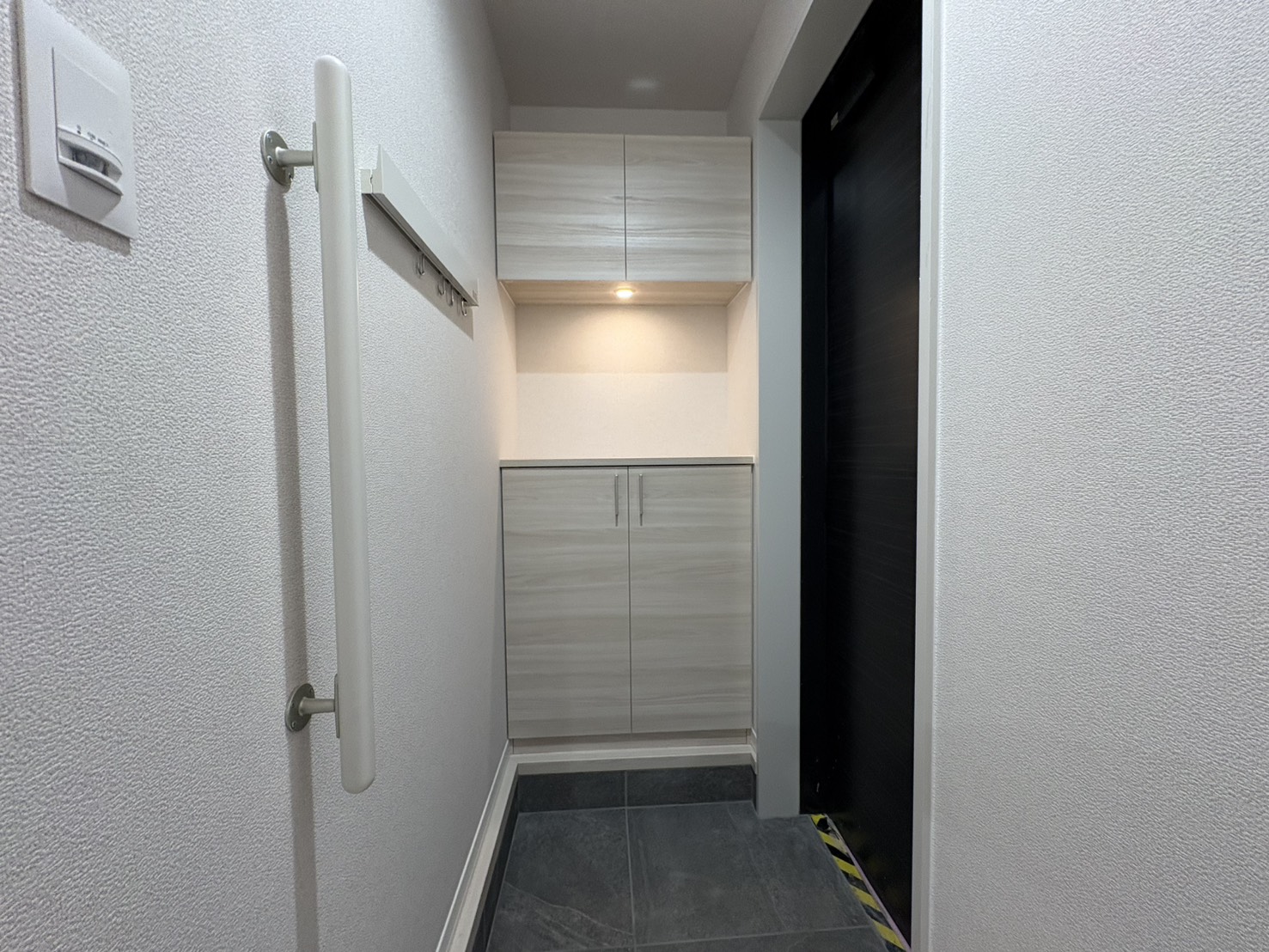 玄関　シューズボックス完備