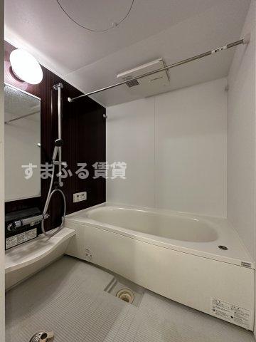 バス・シャワールーム　同仕様　反転