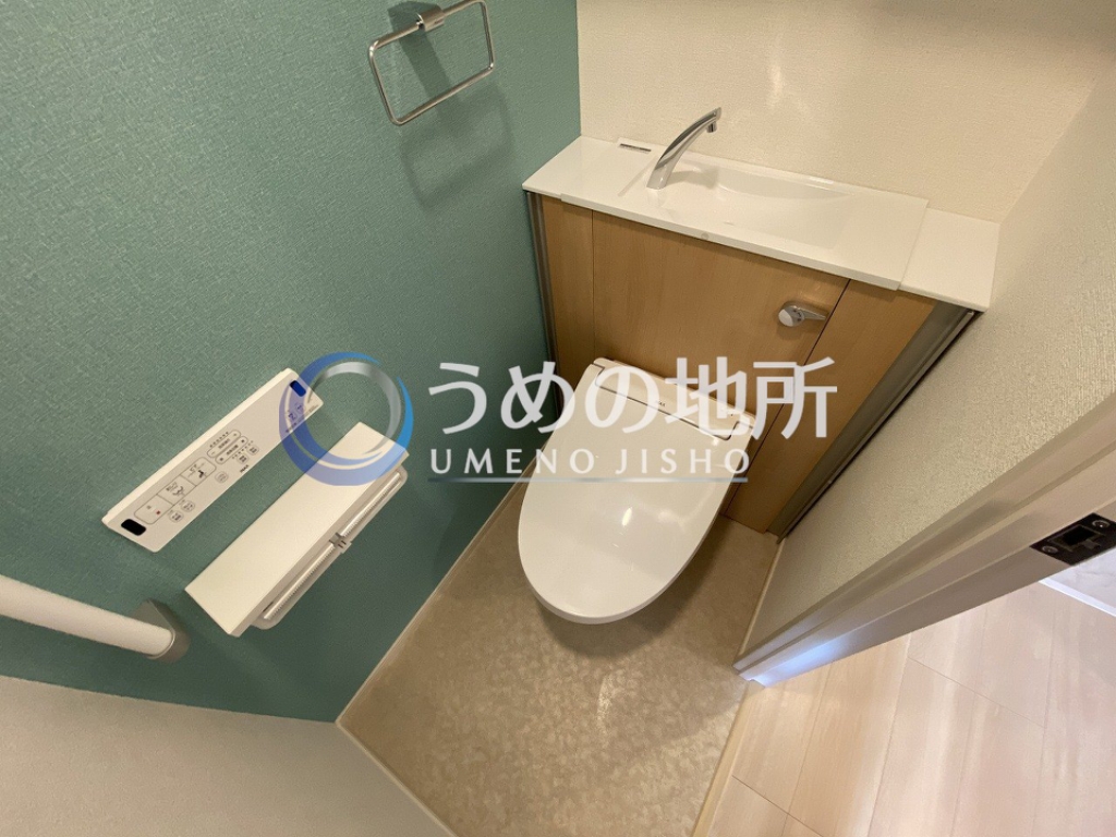 トイレ　トイレ