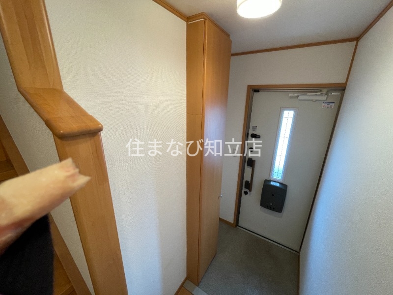 玄関　同型別部屋写真
