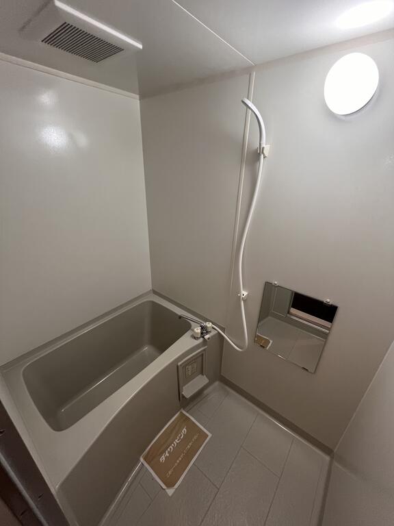 バス・シャワールーム　反転タイプのお部屋です