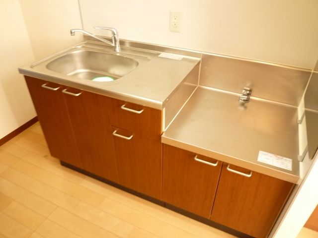 キッチン　大きなキッチンです