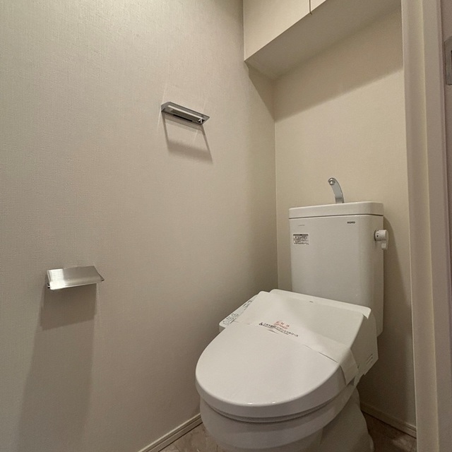 トイレ　※写真は同タイプ住戸です。