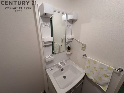 洗面設備　収納スペースもある独立洗面化粧台付き☆