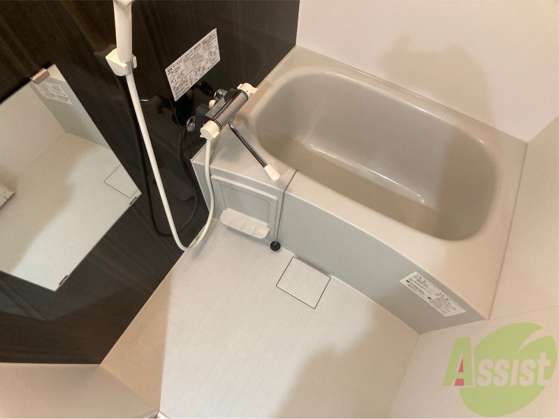 バス・シャワールーム　疲れを癒すには湯船でゆっくりするのが良いですよ。