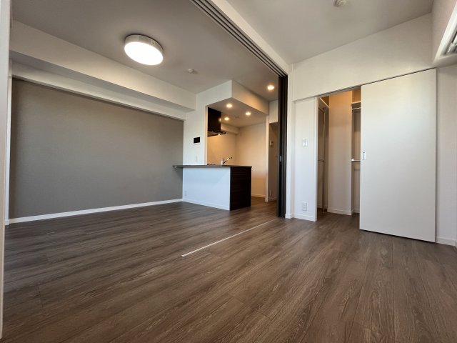 居室・リビング　こちらのリビングで趣味の時間をお楽しみください