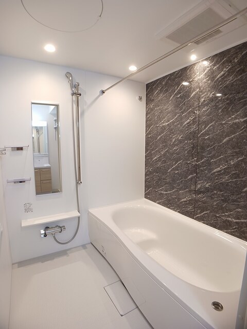 バス・シャワールーム　バス