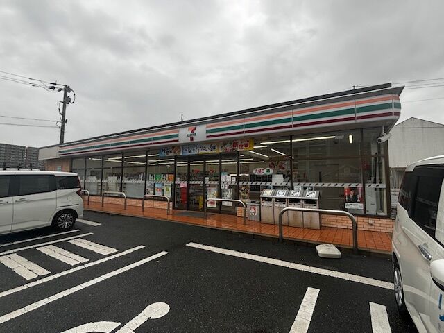 コンビニ　セブンイレブン福津大和町店（コンビニ）まで495m
