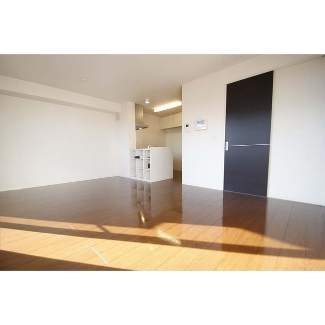 居室・リビング　３０１にて撮影（現況優先）