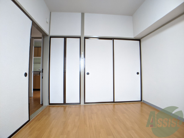 収納　収納スペースがあるので、荷物が多い方でも安心。