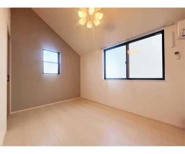 居室・リビング　別号室の参考写真です