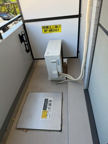 バルコニー　バルコニーからの眺めを楽しみながら食事をしませんか