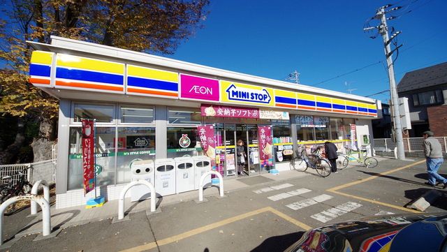 コンビニ　ミニストップ新座新堀店（コンビニ）まで860m