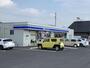コンビニ　ローソン 三木町氷上店（コンビニ）まで746m