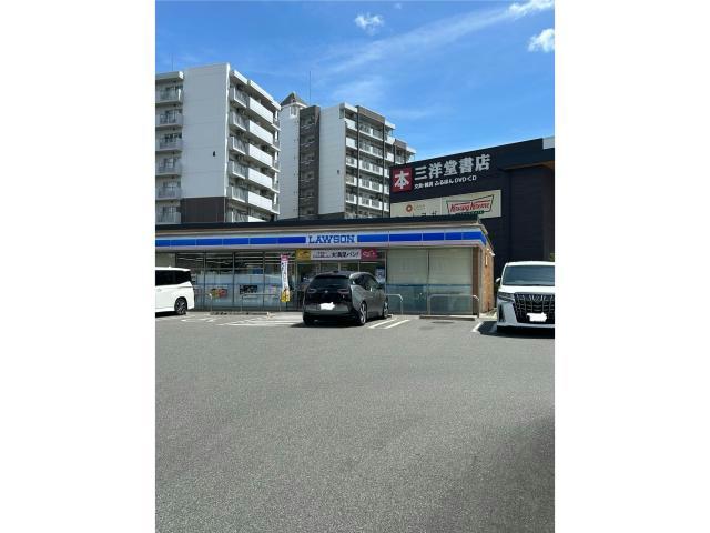 コンビニ　ローソン日進香久山四丁目店（コンビニ）まで527m