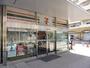 コンビニ　セブンイレブン 新宿富久町店（コンビニ）まで67m