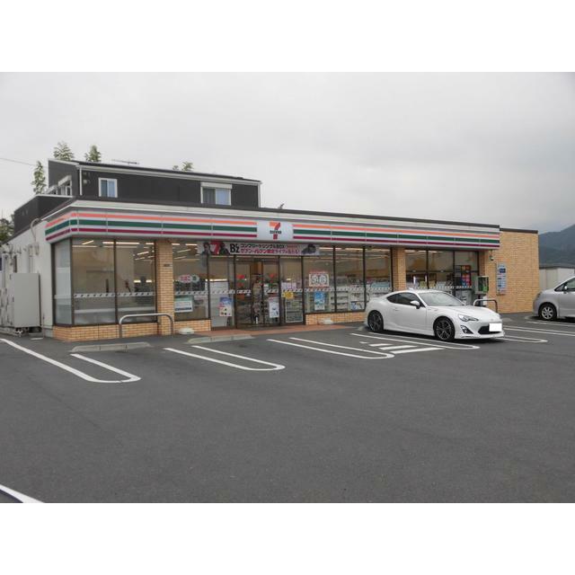 コンビニ　セブンイレブン（コンビニ）まで500m