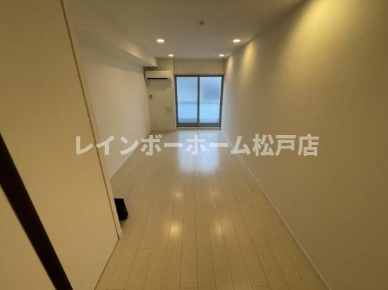 居室・リビング　ゆったりとした居間です