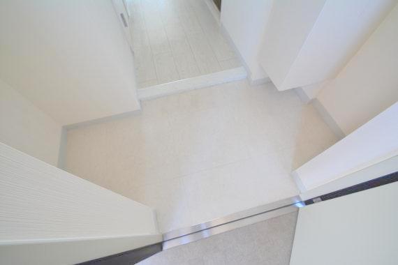 玄関　素敵な玄関は毎朝あなたを元気に送りだしてくれますよ。