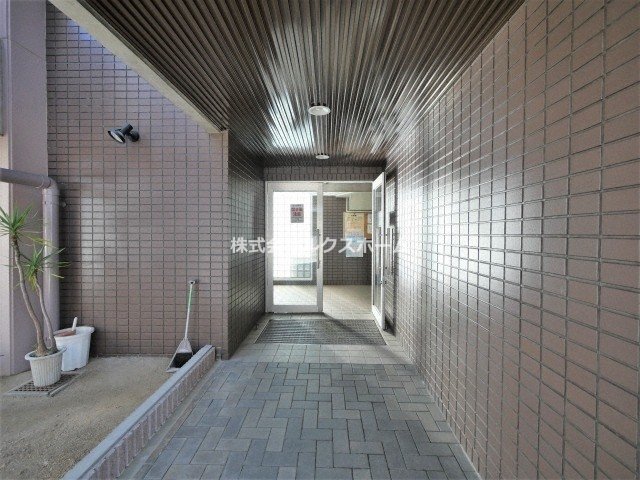 エントランス　毎日通るエントランスはこのようになっています