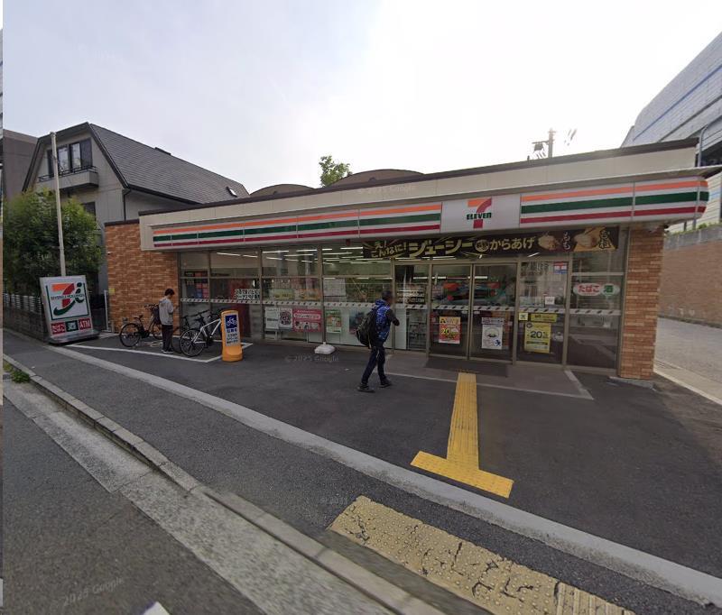 コンビニ　セブンイレブン西宮川西町店（コンビニ）まで233m