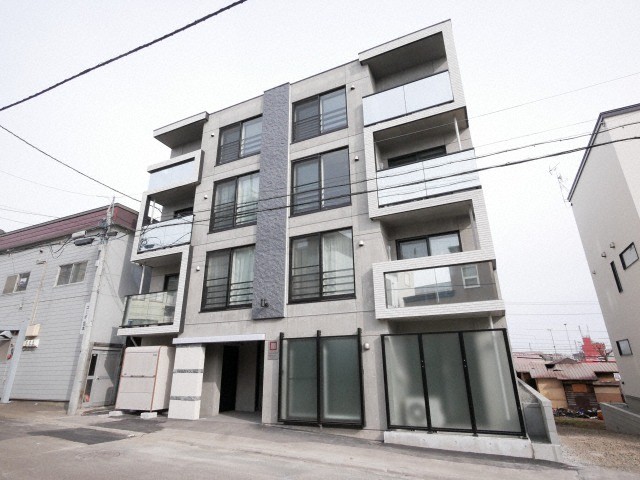 建物外観　地下東西線「南郷１３丁目」徒歩5分