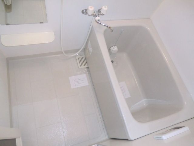 バス・シャワールーム　キレイなバスルーム