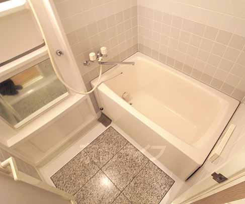 バス・シャワールーム　お風呂です。