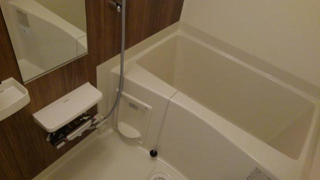 バス・シャワールーム　追焚機能付のお風呂