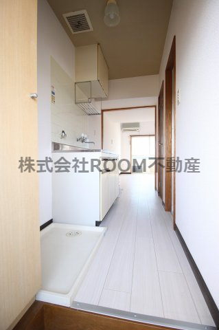 エントランス　落ち着いた雰囲気の外観です