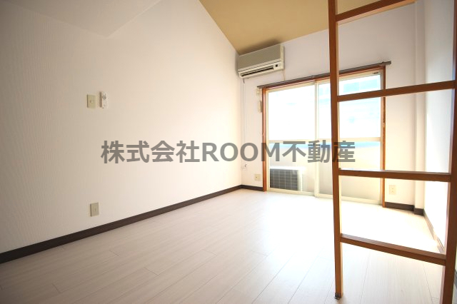 その他部屋・スペース　落ち着いた雰囲気の外観です