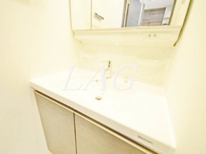 洗面設備　独立洗面台です。