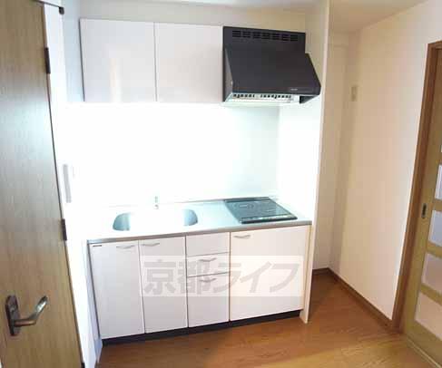 キッチン　シンクの広いキッチン。