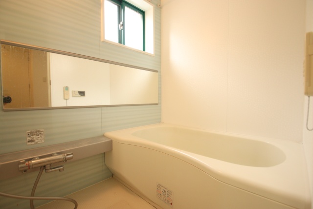 バス・シャワールーム　※別室の参考写真の為、現況優先です。