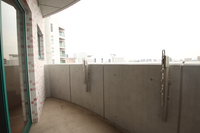 バルコニー　※別室の参考写真の為、現況優先です。