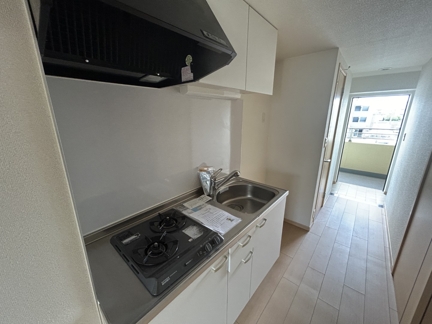 キッチン　他室参考写真　2口ガスコンロのシステムキッチン