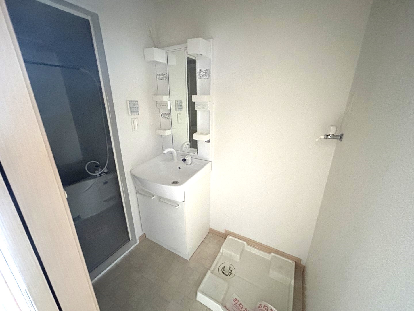 洗面設備　他室参考写真　洗髪洗面化粧台