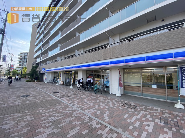 コンビニ　ローソン船橋行田一丁目店（コンビニ）まで637m