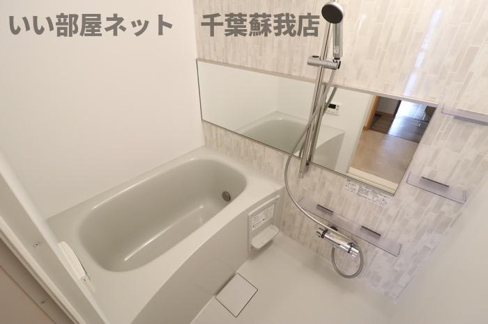 バス・シャワールーム　お風呂で日々の疲れを落としましょう