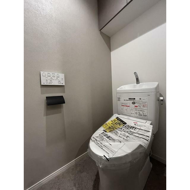 トイレ　※写真は同タイプ住戸です。
