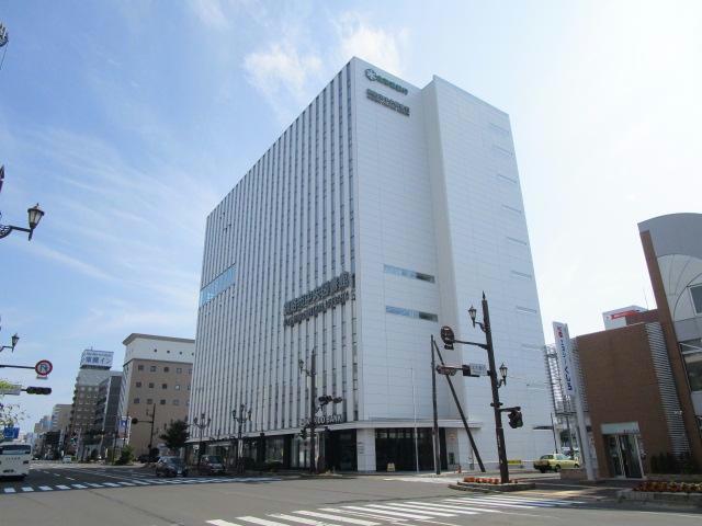 図書館　釧路市中央図書館（図書館）まで1398m