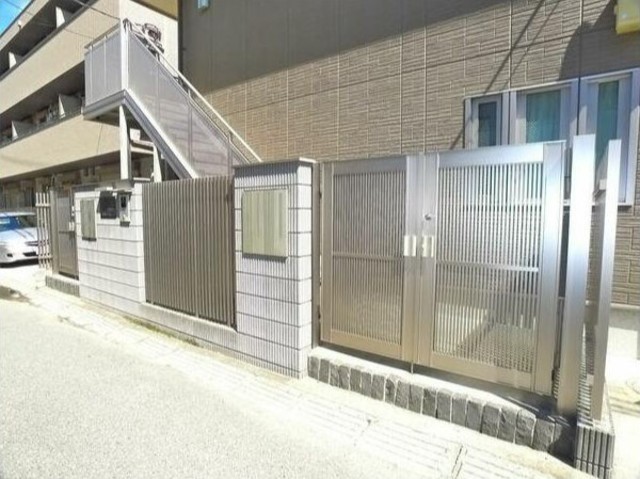 エントランス　エントランス