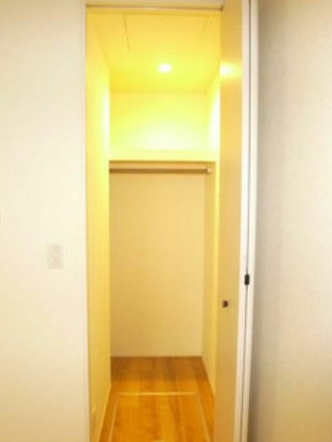 収納　ウォークインクローゼット