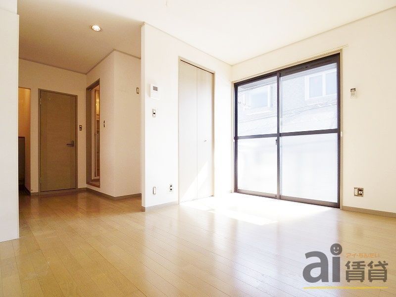 居室・リビング　同仕様写真