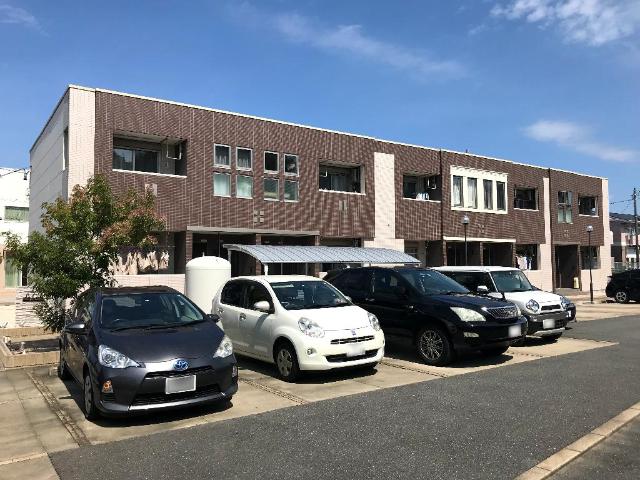 エントランス　外観写真（昼）