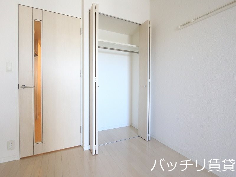 収納　別号室タイプの為、現状を優先します